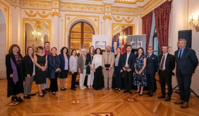 Düzeni sorgulatan 2 roman 2 ödül