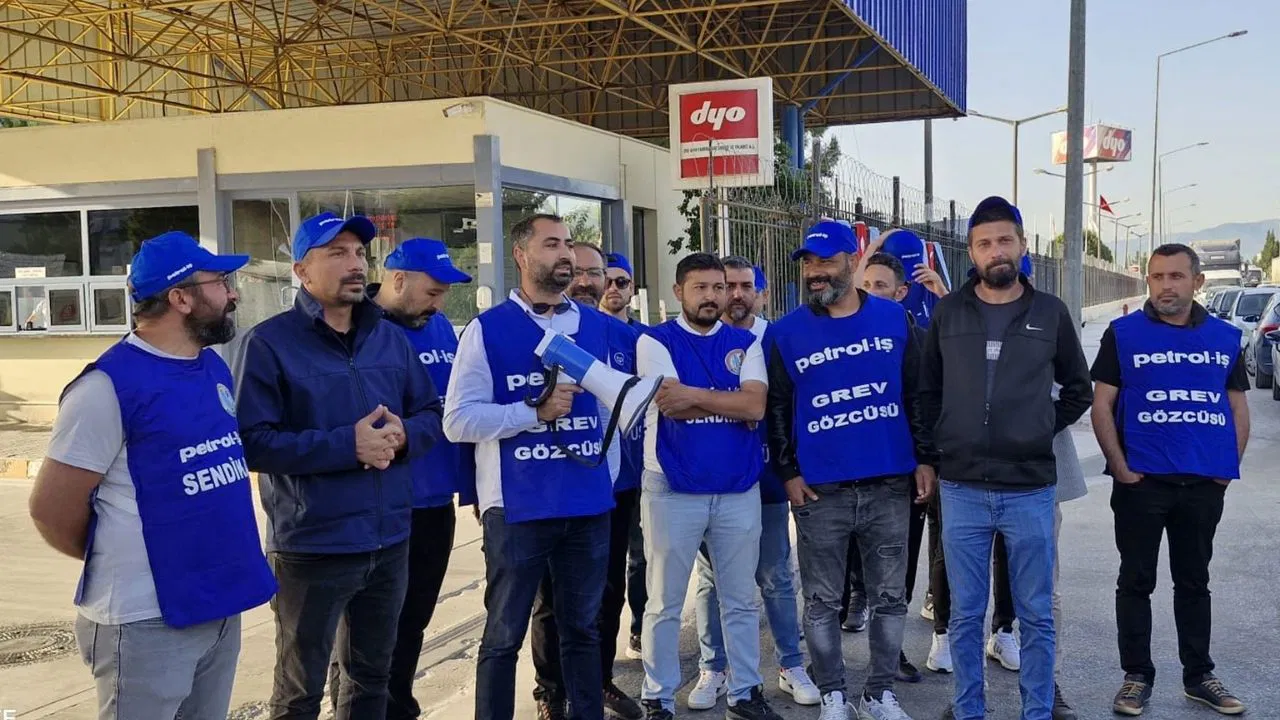DYO Boya işçileri grevde: 564 emekçi hakkını istiyor!