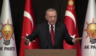 Erdoğan’dan ‘yeni anayasa’ açıklaması: 10 hukukçu arkadaşımı görevlendirdim