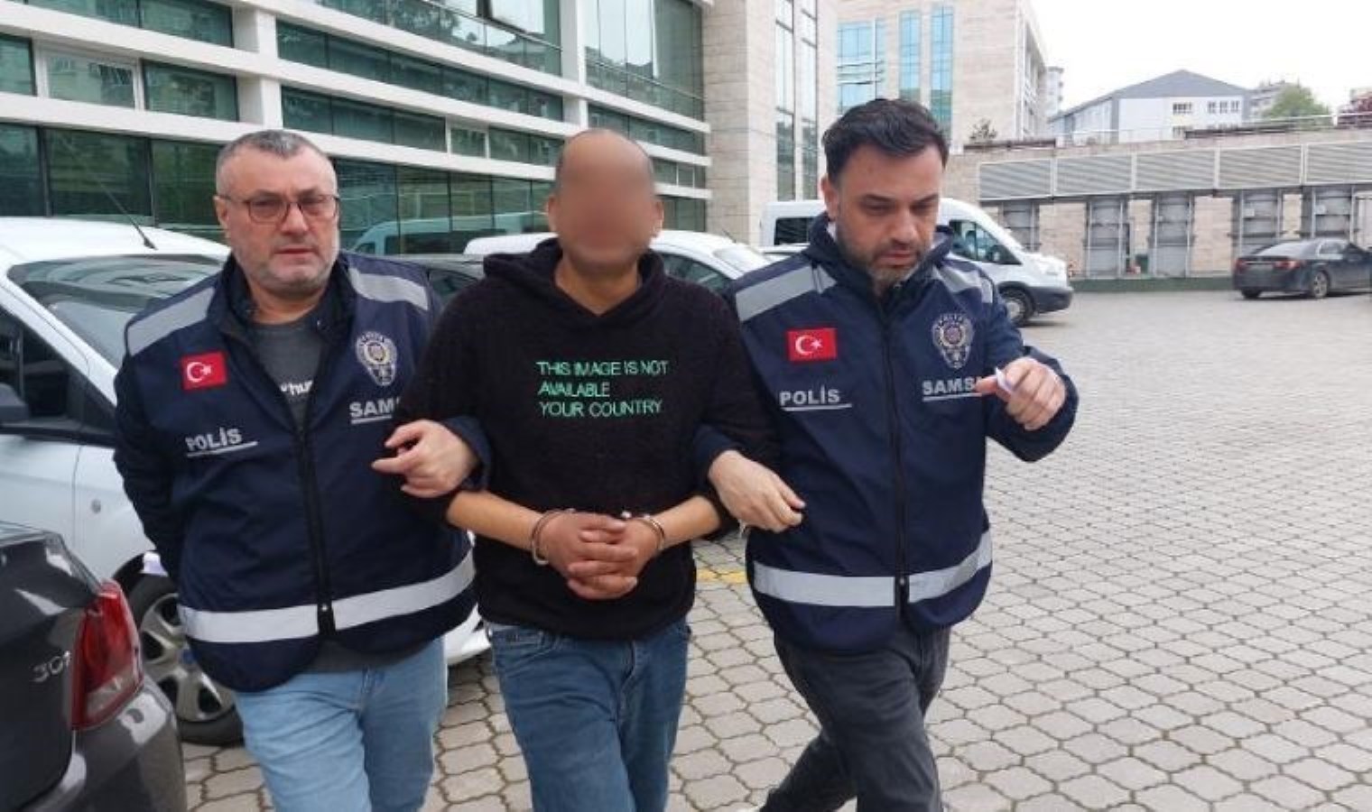 Eşini sopa ile hastanelik eden şahıs: Bütün arkadaşlardan yardım istiyorum