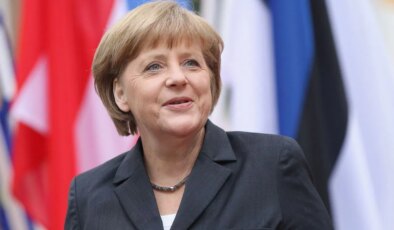Eski Almanya Başbakanı Merkel: Avrupa yıkılabilir