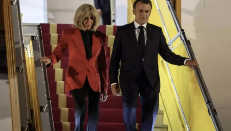 Fransa’da Macron’u kızdıracak afiş