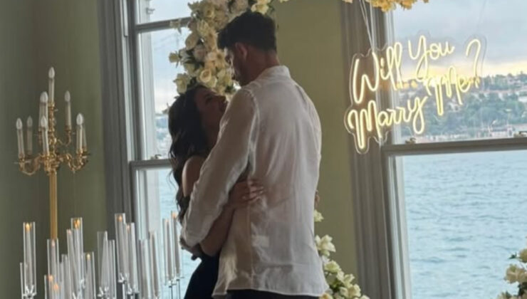 Futbolcu Samet Akaydin, oyuncu sevgilisi Hazal Çağlar’a evlilik teklifi etti