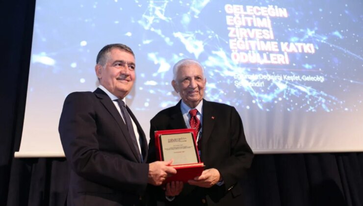 ‘Geleceğin Eğitimi’ zirvesi başladı: ‘Bilimsel ve laik eğitim vazgeçilmezdir’