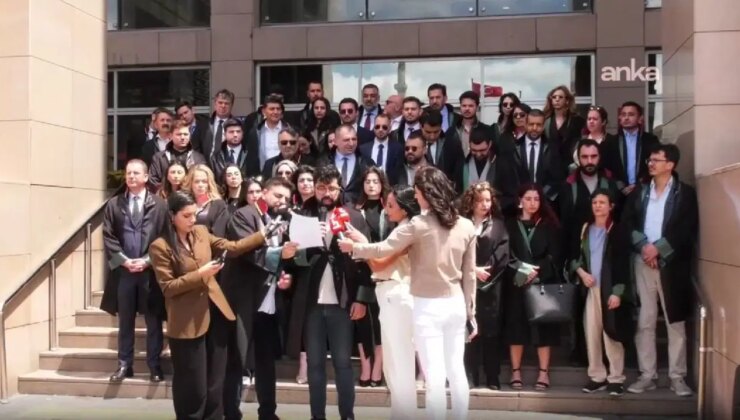 İBB soruşturması avukatlarından adliye önünde eylem: ‘Soruşturma şeffaf yürütülmeli’