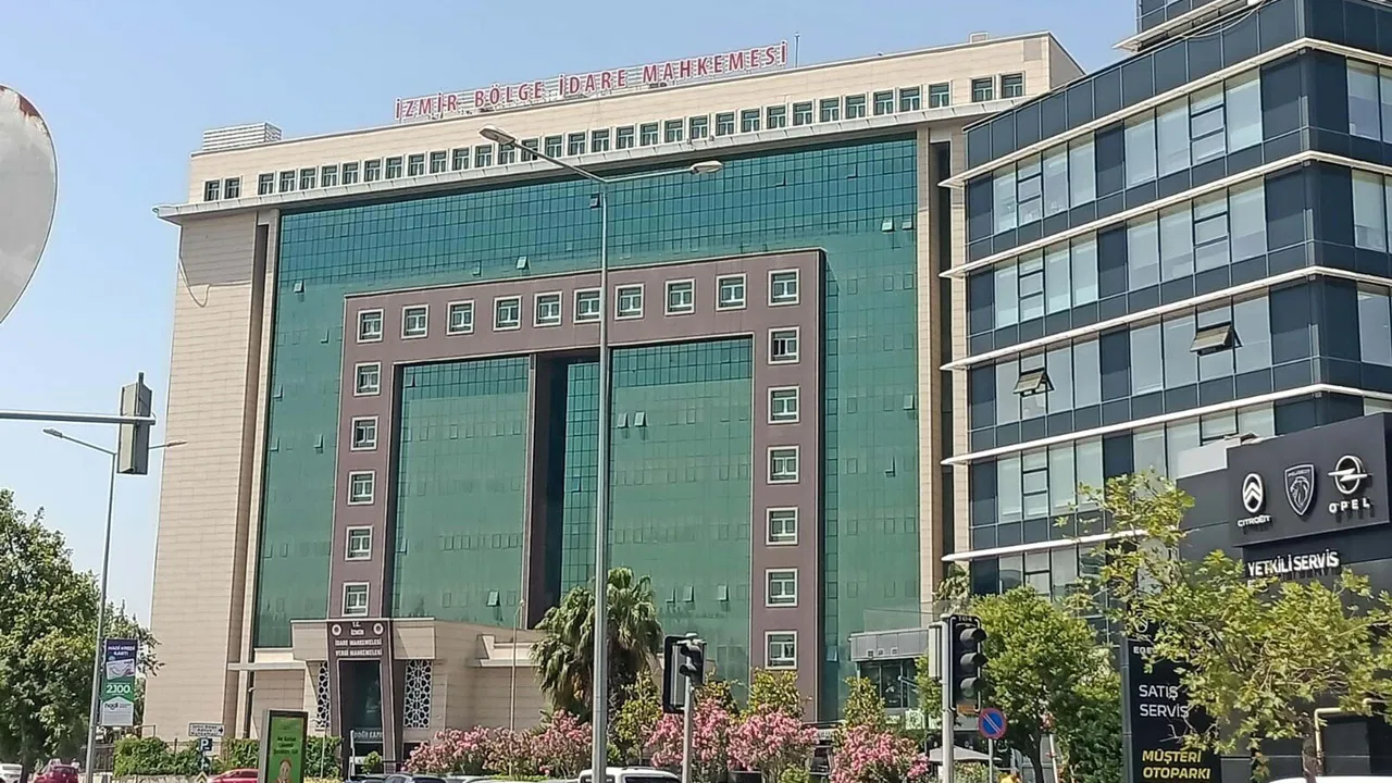 İcra müdür yardımcısı ve katibine ‘rüşvet’ten tutuklama!