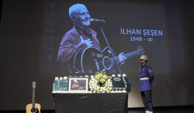 İlhan Şeşen için törenden düzenlendi: Tabutu asansöründe mahsur kaldı