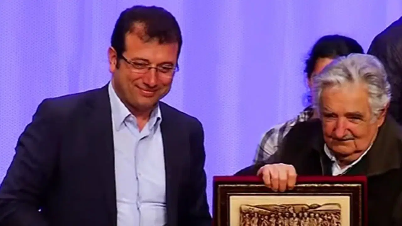 İmamoğlu’ndan ‘Pepe’ paylaşımı: ‘Gerçek itibarın ne olduğunu…’