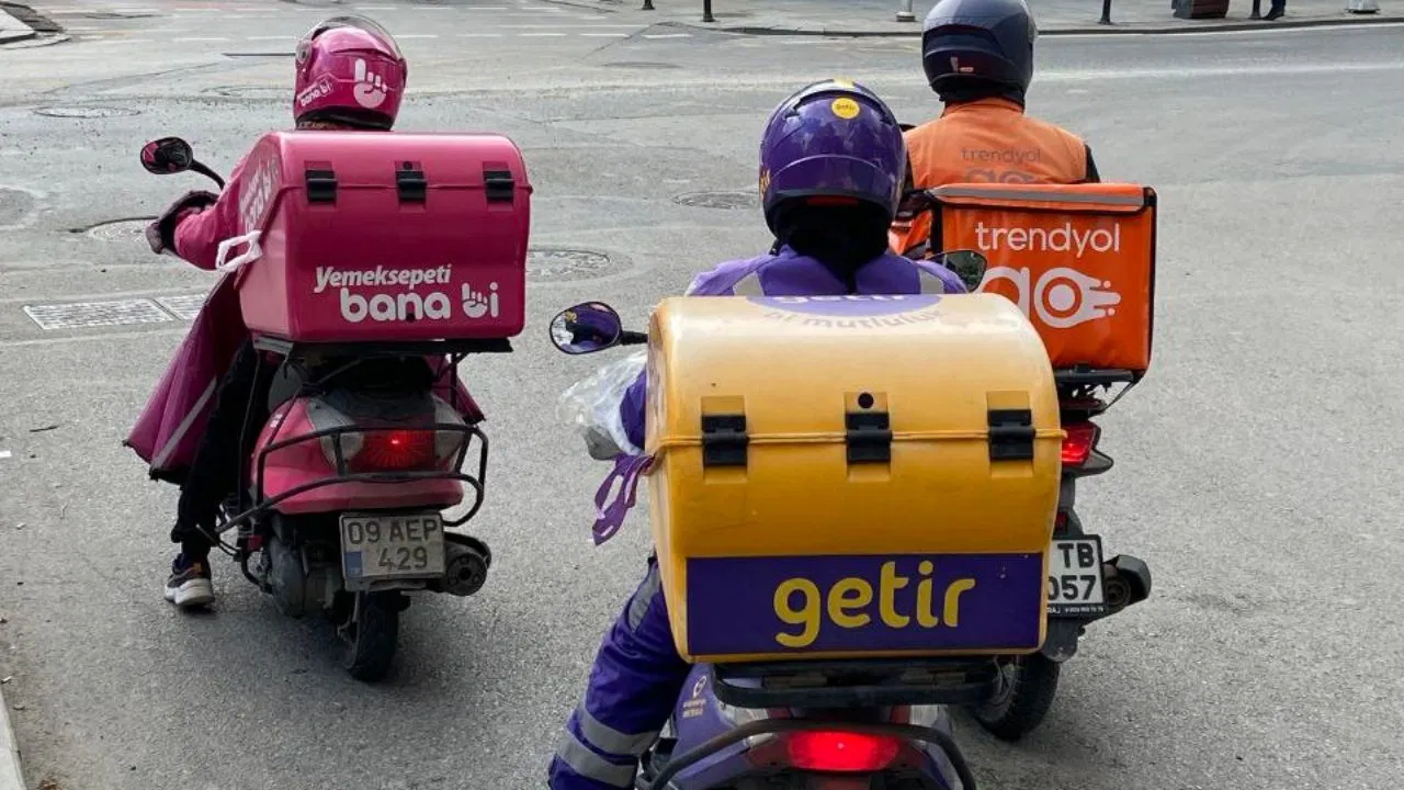 İş güvenliği tehlike sınıfı değişti: Kuryelik artık ‘tehlikeli’ meslek sayılacak