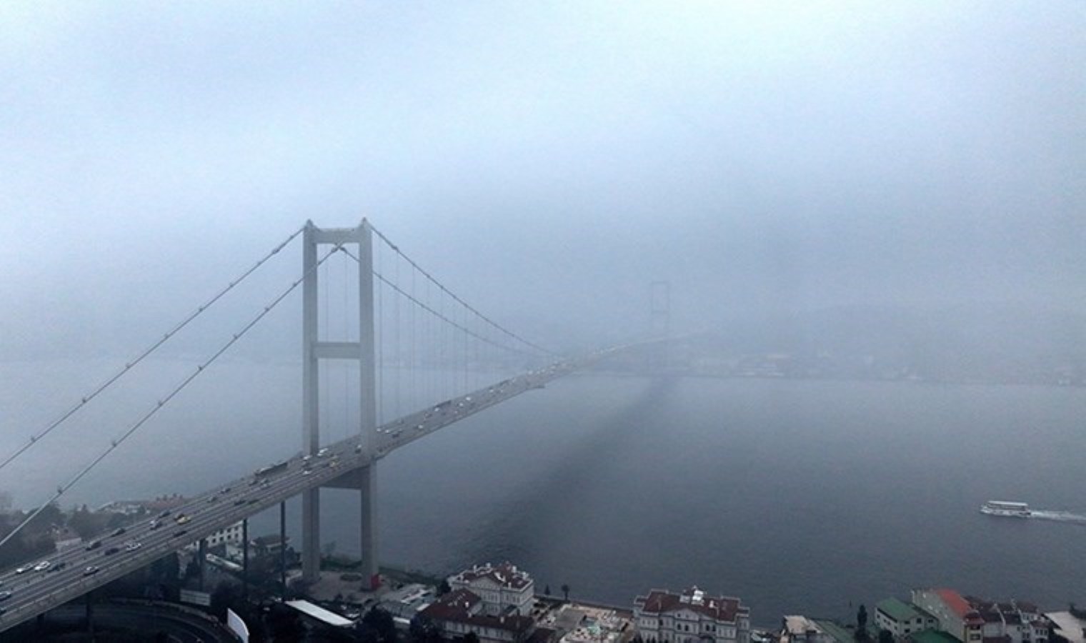 İstanbul Boğazı gemi trafiğine kapatıldı!
