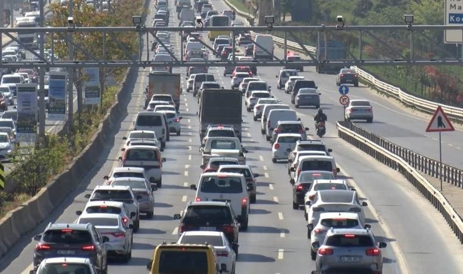 İstanbul’da haftanın ilk günü trafik yoğunluğu