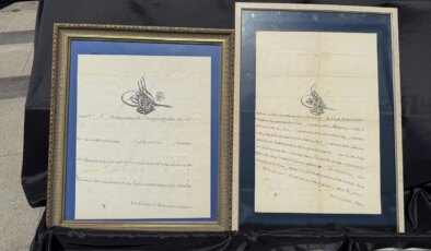 İstanbul’da tarihi eser operasyonu: Padişah fermanları ele geçirildi