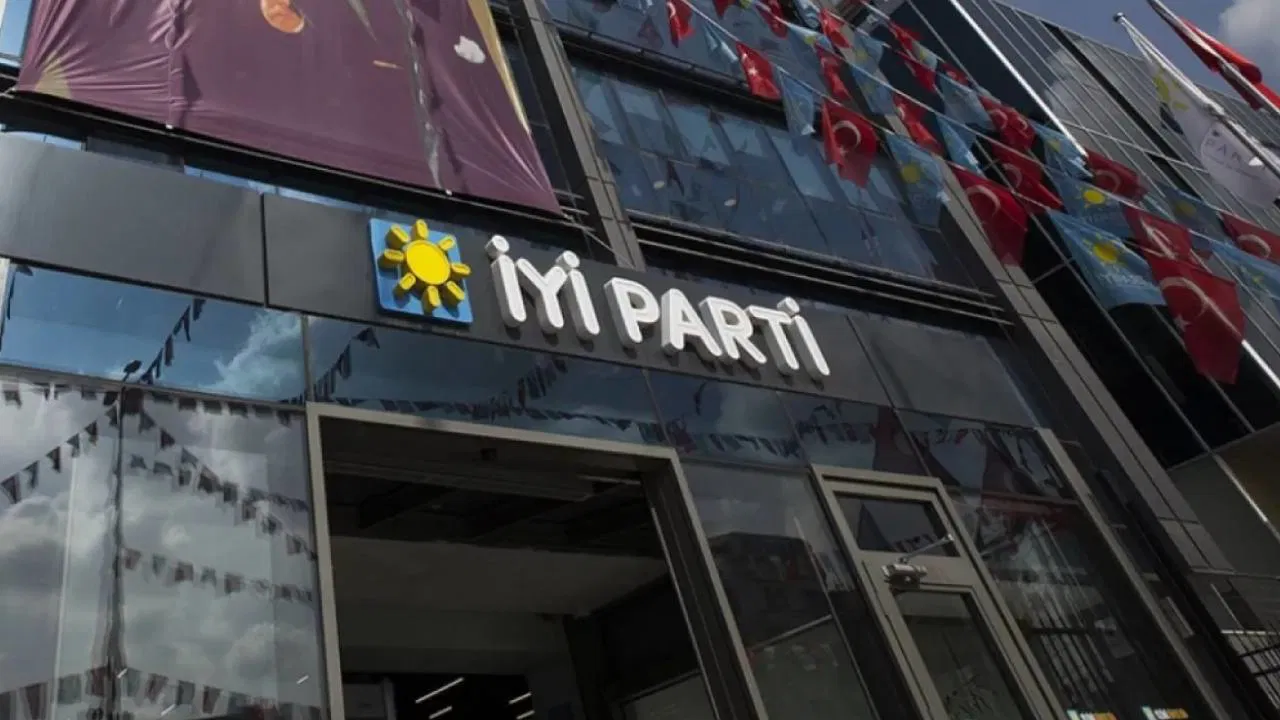 İYİ Parti Sumbas İlçe Başkanı Adalet Hatunoğlu görevden alındı!