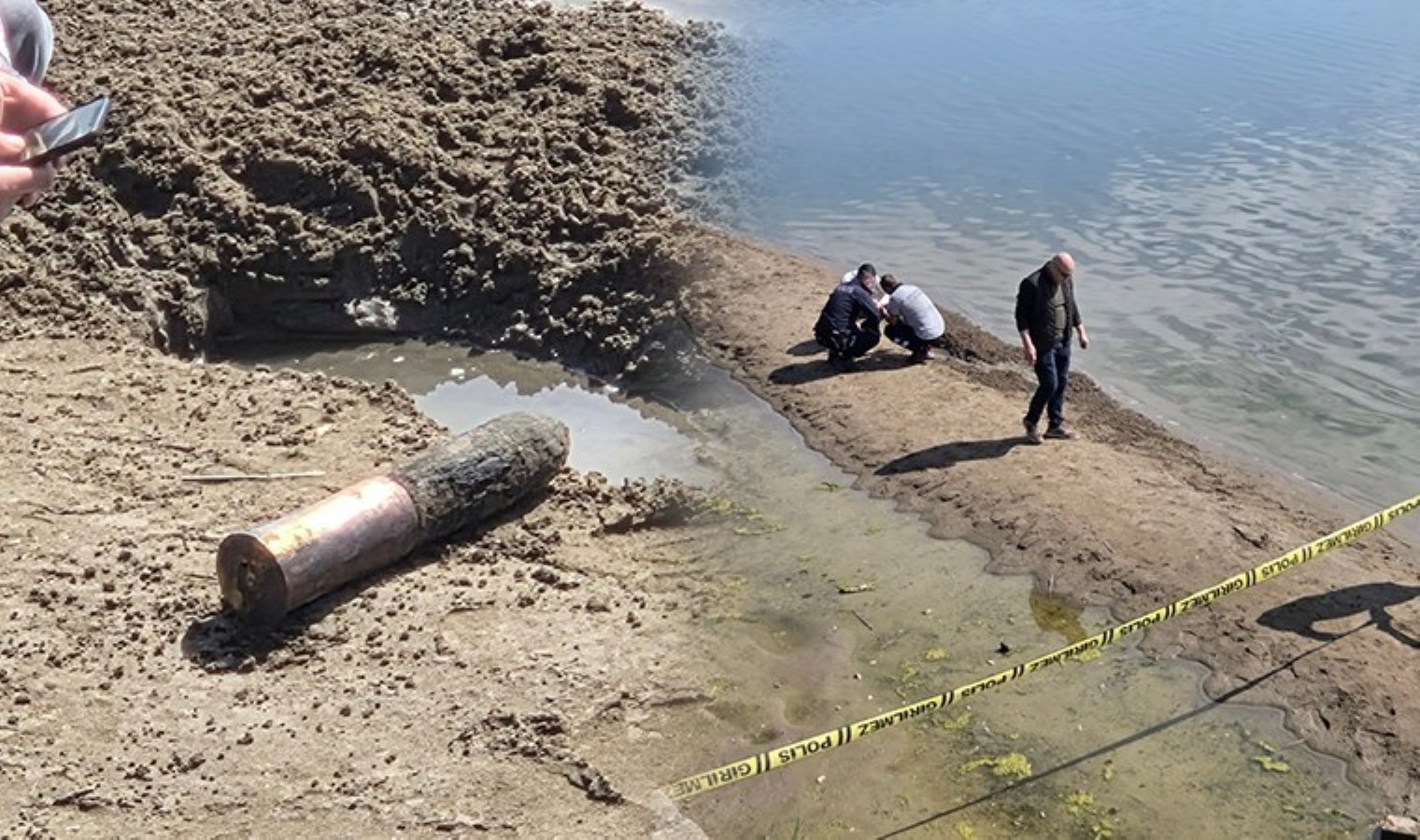 İznik Gölü’nde hareketli anlar! 3 gün arayla 2 tane bulundu: Ekipler bölgeye sevk edildi