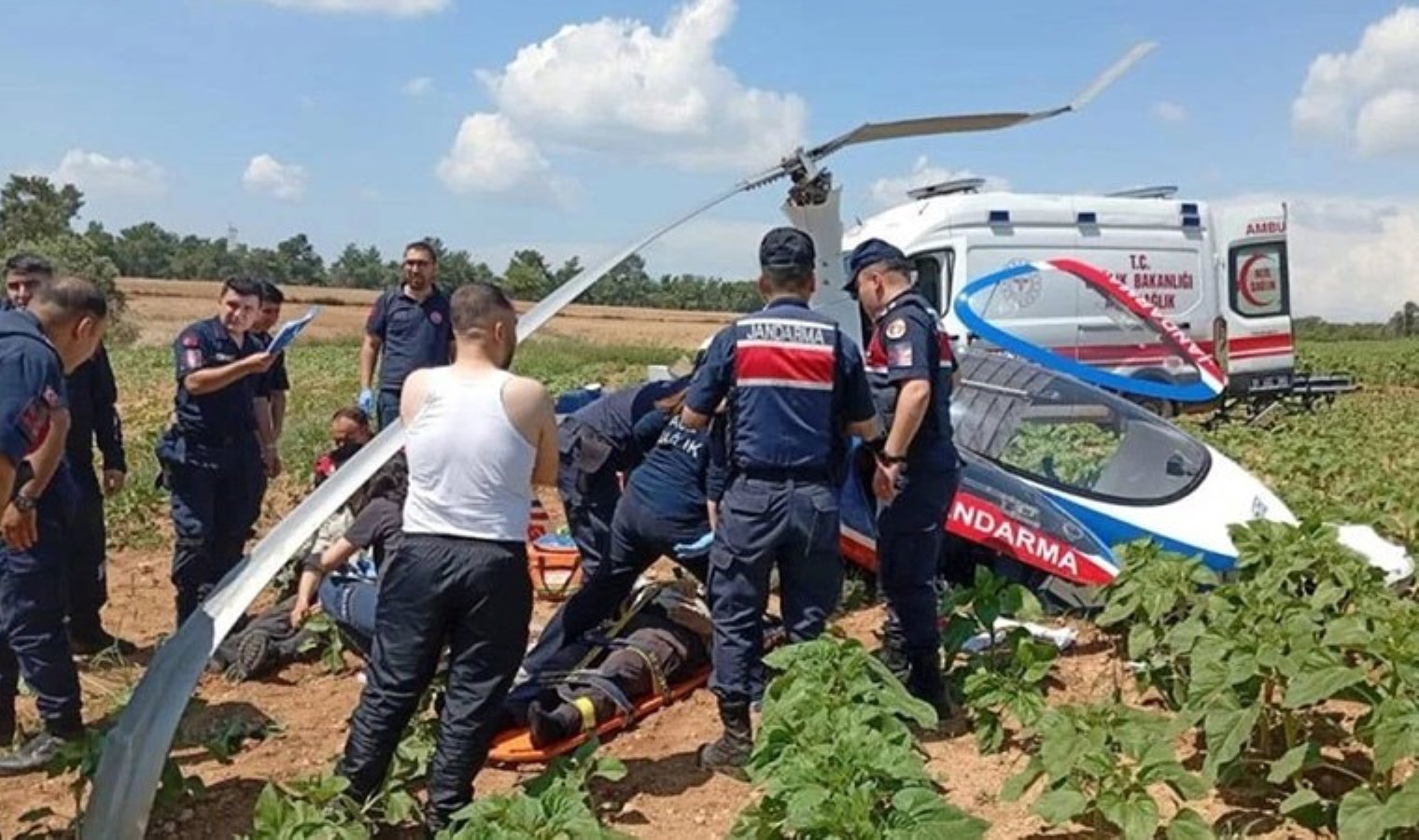 Jandarmaya ait ‘cayrokopter’ düştü: Yaralılar var…