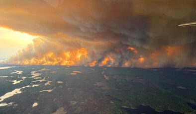 Kanada’daki orman yangınlarında en az 17 bin kişi tahliye edilecek