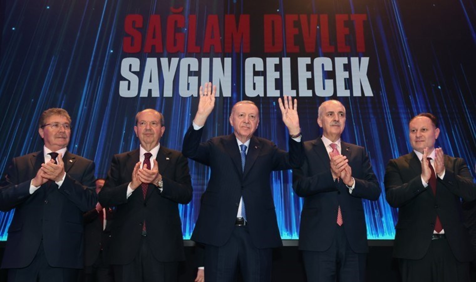 KKTC basını yazdı: ‘Erdoğan’ın açılışı için götürülenler içki-sigara için birbirine girdi’