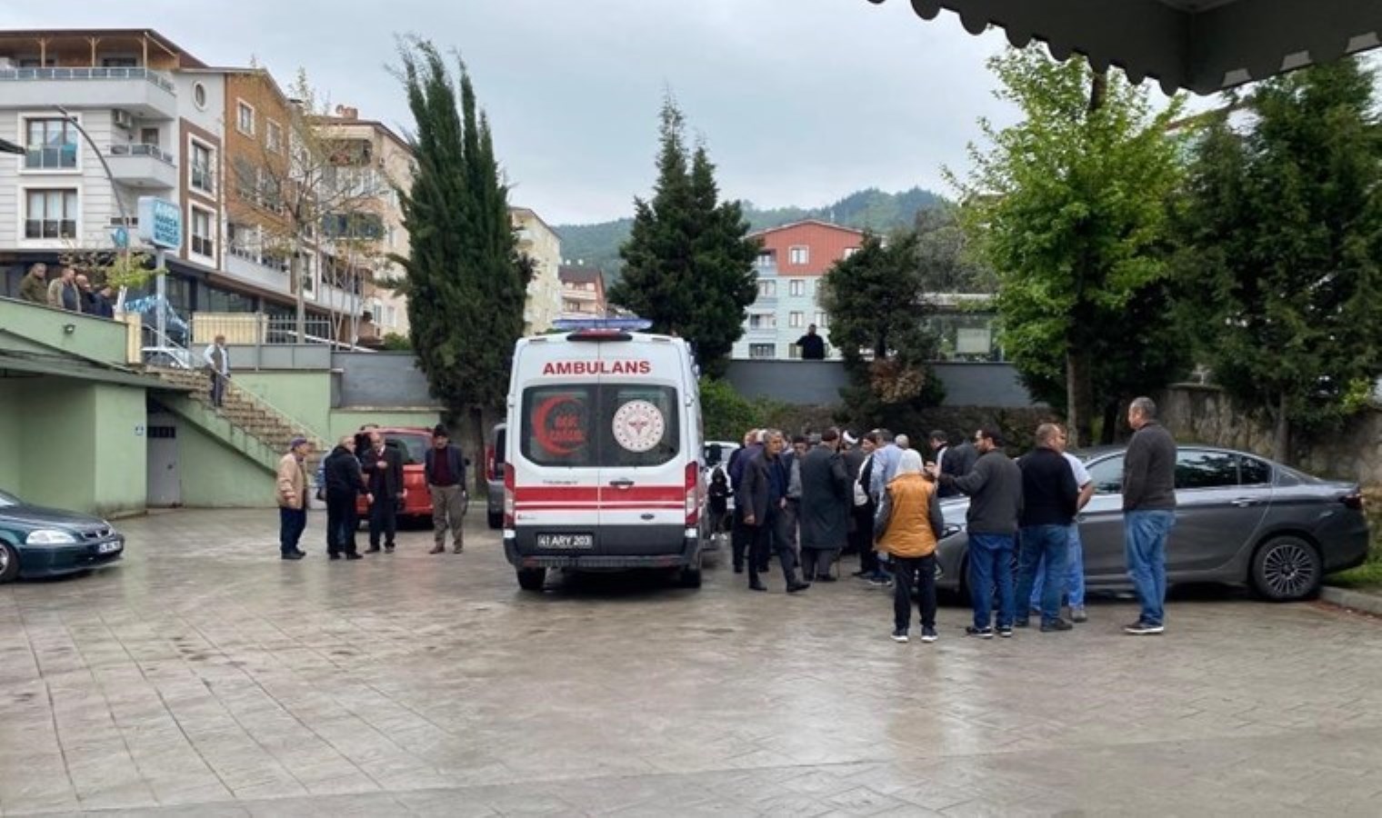 Kocaeli’nde şadırvanda hareketsiz halde bulundu