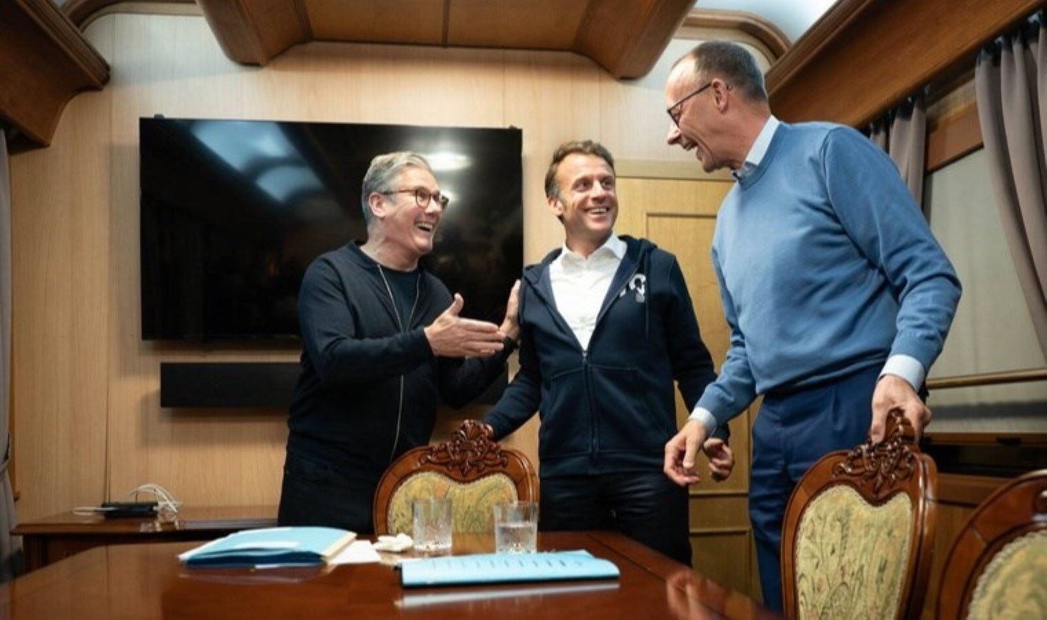 Komplo teorisi fotoğraflarla çöktü: “Kokain” değil, mendil çıktı