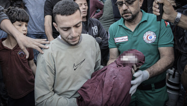 Laschet’ten İsrail’e: İnsanları açlığa mahkum etmek suçtur