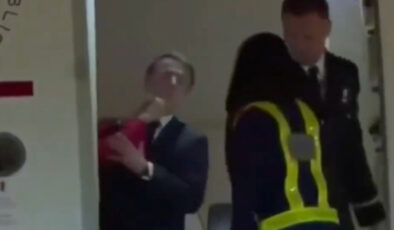 Macron’un eşi tarafından tokatlanması üzerine Elysee Sarayı: Şakalaşıyorlardı