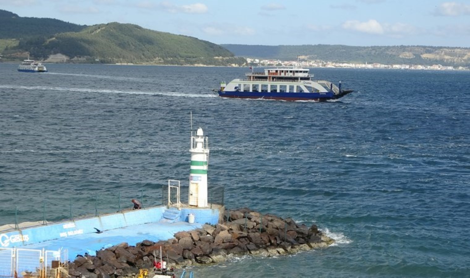 Meteoroloji uyarmıştı… Bozcaada ve Gökçeada’ya tüm feribot seferleri iptal edildi