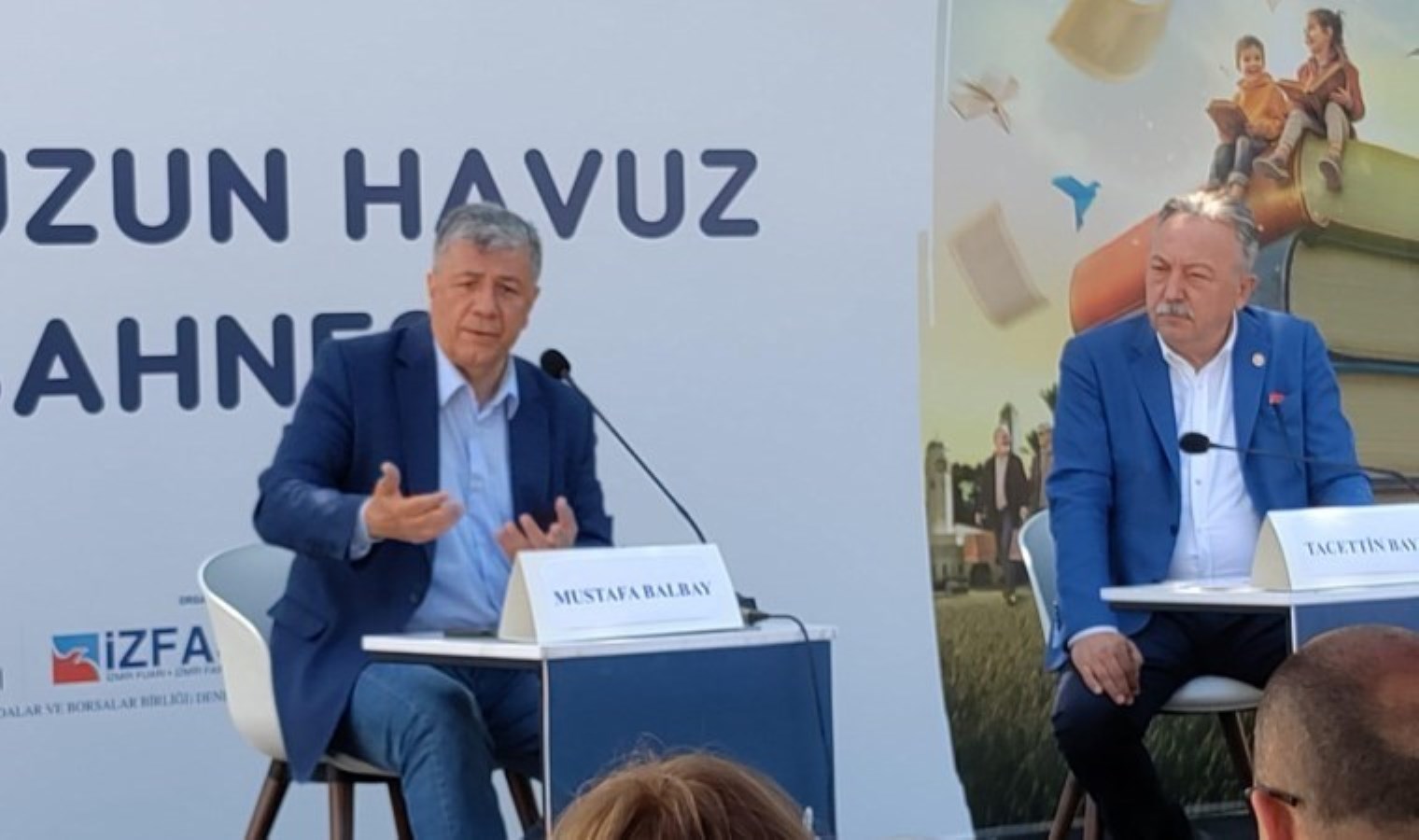 Mustafa Balbay İZKİTAP’ta okurlarıyla bir araya geldi