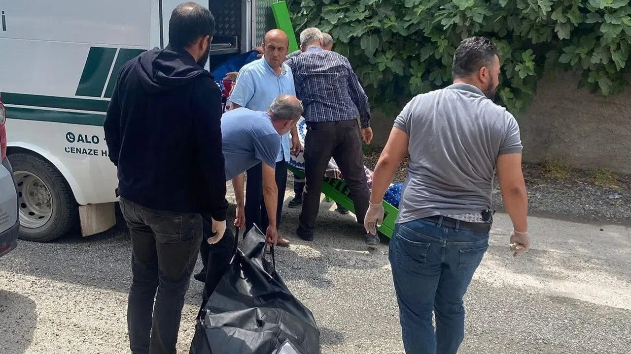 Osmaniye’de annesini darbettikten sonra boğdu!