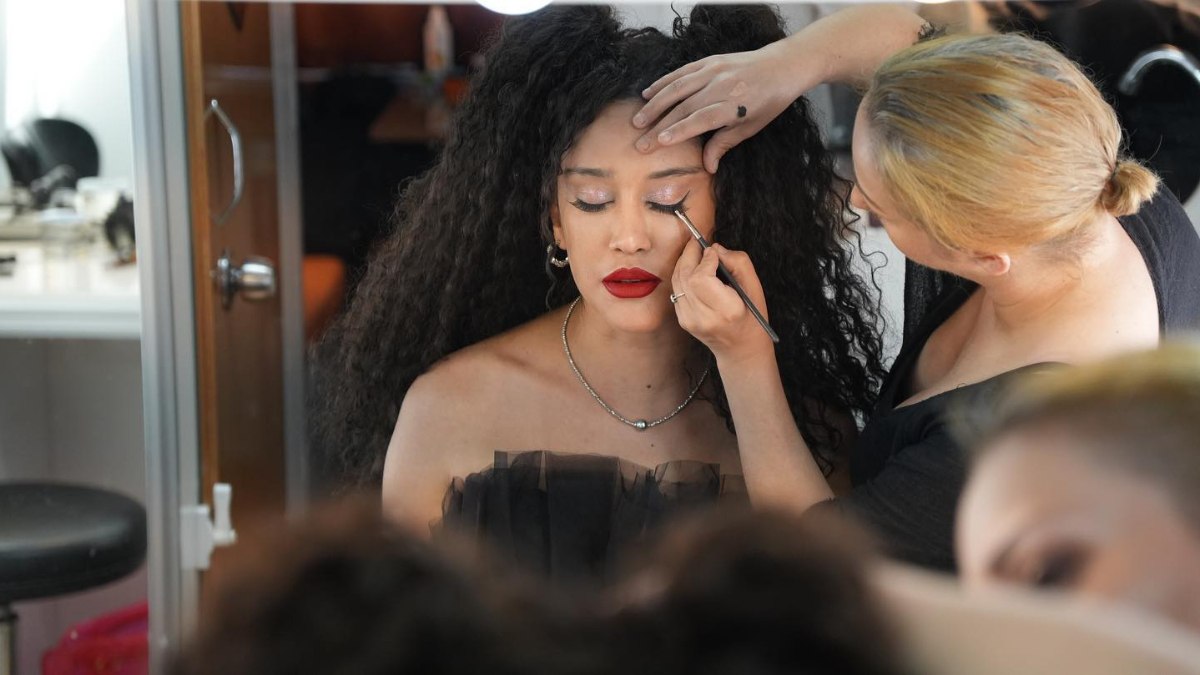 Oyuncu Zeynep Koçak ameliyat oldu! Sosyal medyadan son durumunu paylaştı