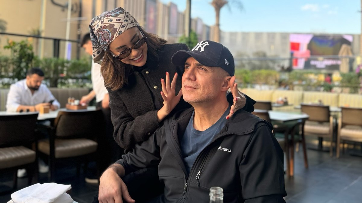 Özcan Deniz ve eşi Samar Dadgar depremden sonra eve giremedi! Geceyi çadırda geçirdiler