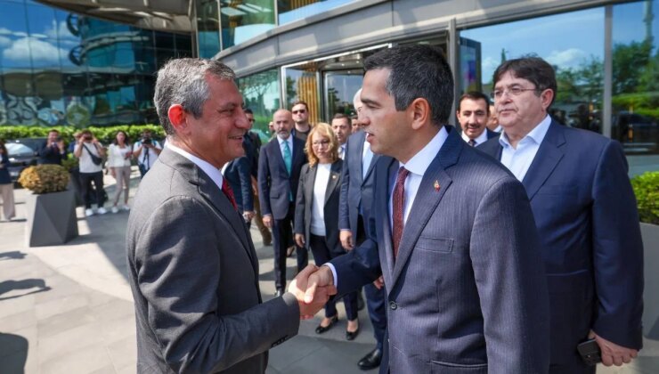 Özgür Özel’den TİSK ziyareti: ‘Sadece sendikalarla iletişim halinde olmayı doğru bulmuyoruz’