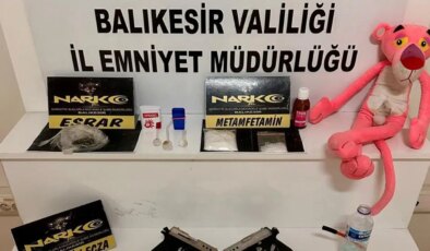 Pembe panter oyuncağından uyuşturucu çıktı