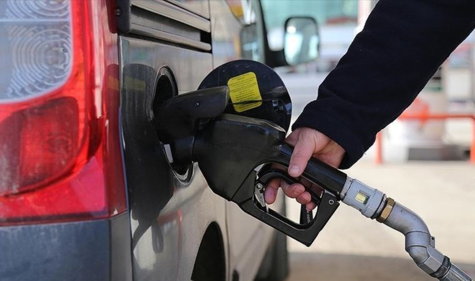 Petrol fiyatları düştü: LPG’ye indirim geldi