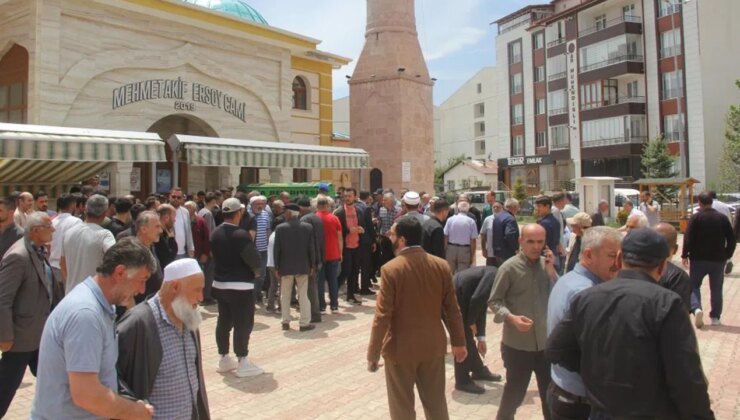 Rahatsızlanan ilkokul öğrencisi hayatını kaybetti