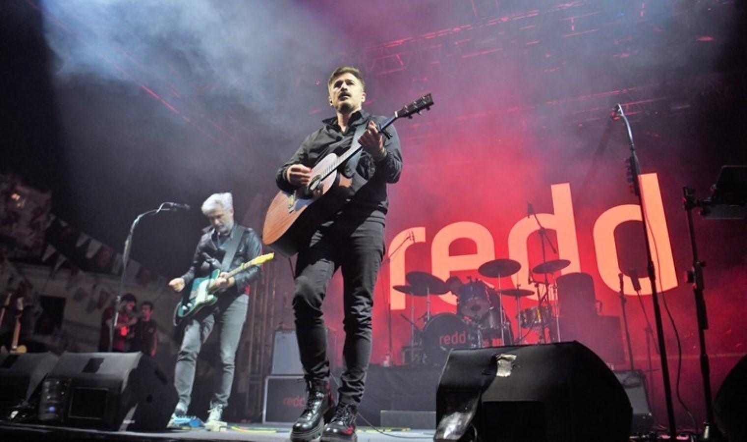 ‘Redd’ten sahnede ‘tutuklu gençler’ ve ‘İmamoğlu’ anması