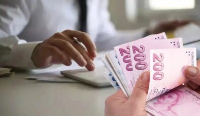 Resmi Gazete’de yayımlandı: Memur maaşları yeniden hesaplanacak!