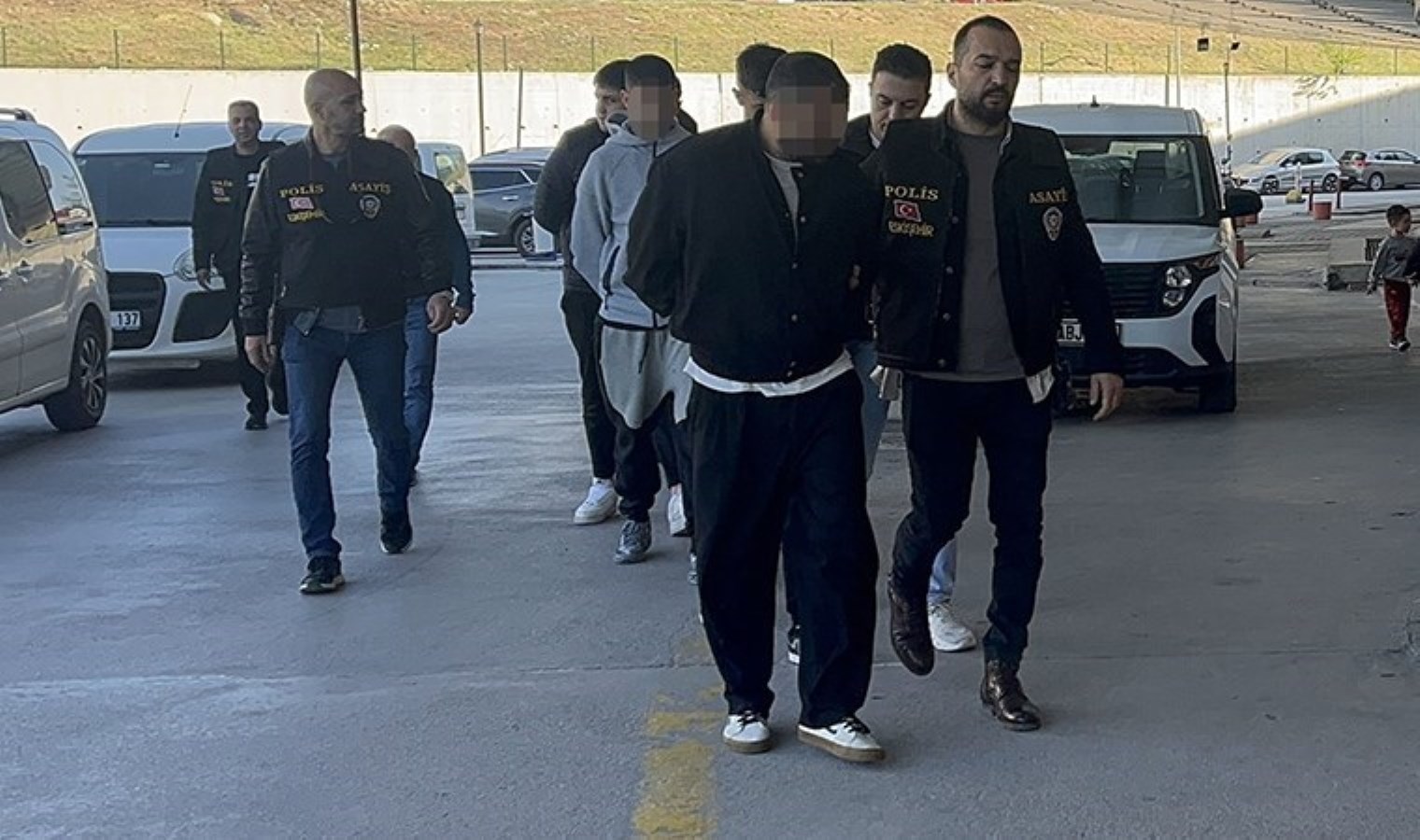 Sahte altın vurgunu: Polis 8 şüpheliyi gözaltına aldı