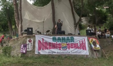 Sanatçı Cem Akarsu ‘cumhurbaşkanına hakaret’ suçlamasıyla tutuklandı