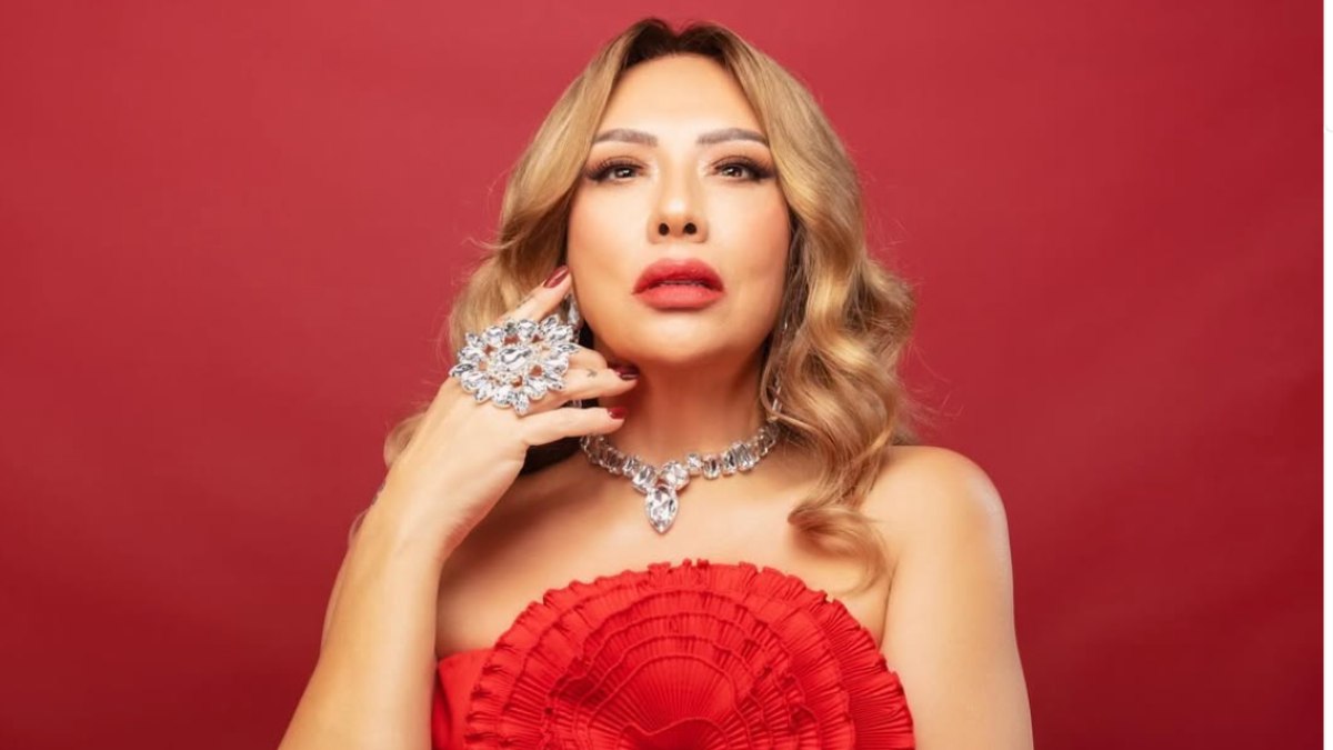 Şarkıcı Işın Karaca’nın yeni hali! 6 ayda 25 kiloyu verdi