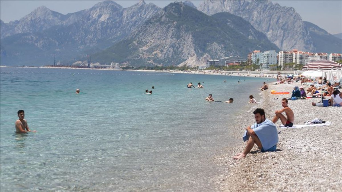 Seyahate çıkanlar en çok arkadaş ve akraba evinde kaldı