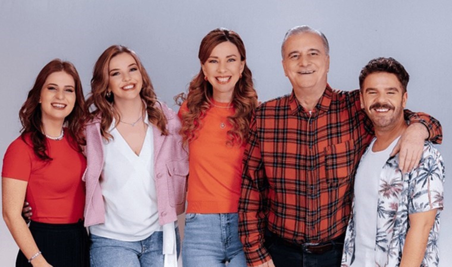 ‘Sihirli Annem’ 22 yıl sonra beyaz perdede: İlk afiş yayımlandı!