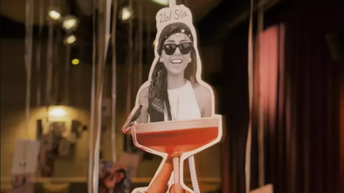 Sıla Türkoğlu’na sevgilisi Ata Ayyıldız’dan romantik doğum günü sürprizi