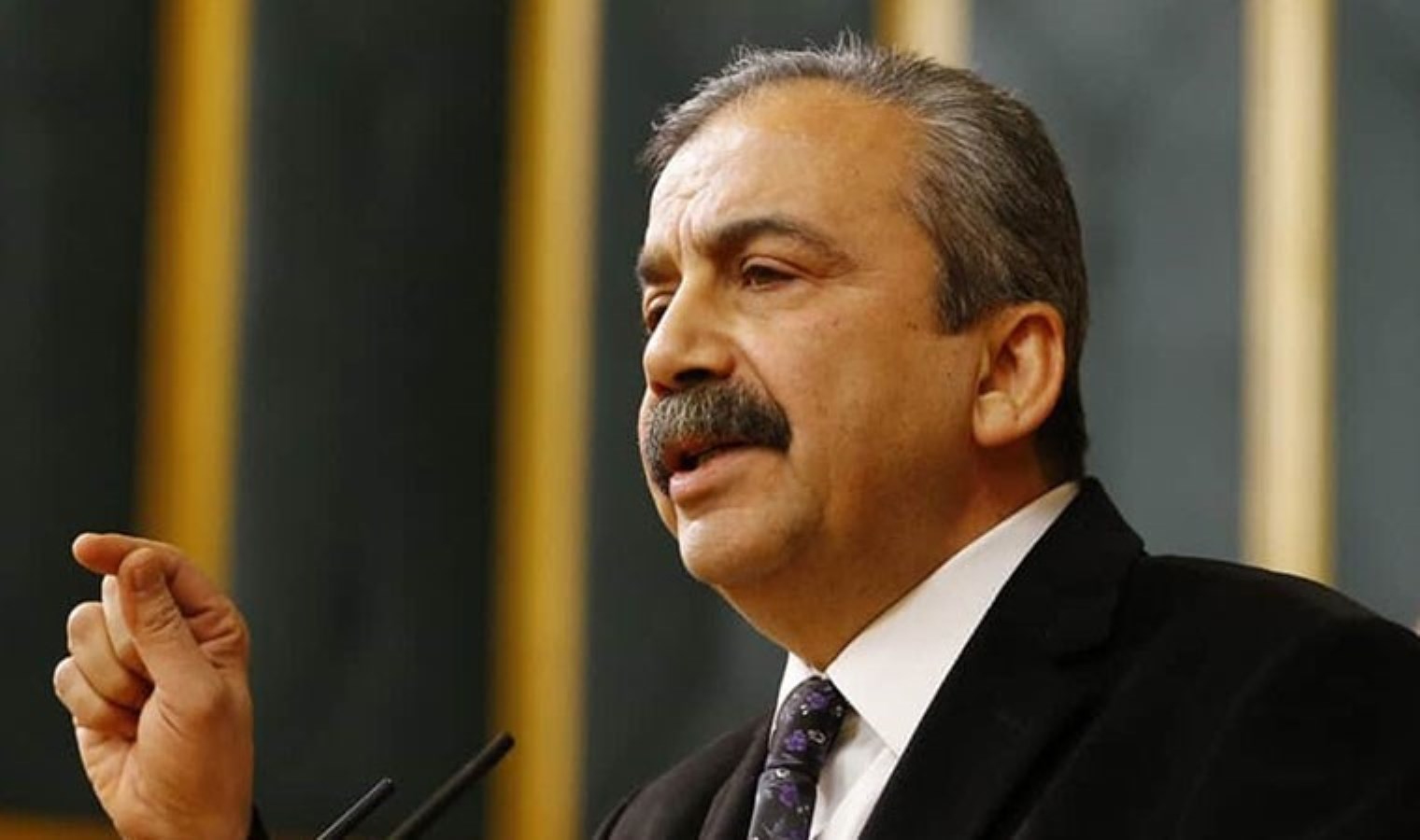 Sırrı Süreyya Önder’in sağlık durumu nasıl? DEM Parti İstanbul Milletvekili Sırrı Süreyya Önder iyileşiyor mu?