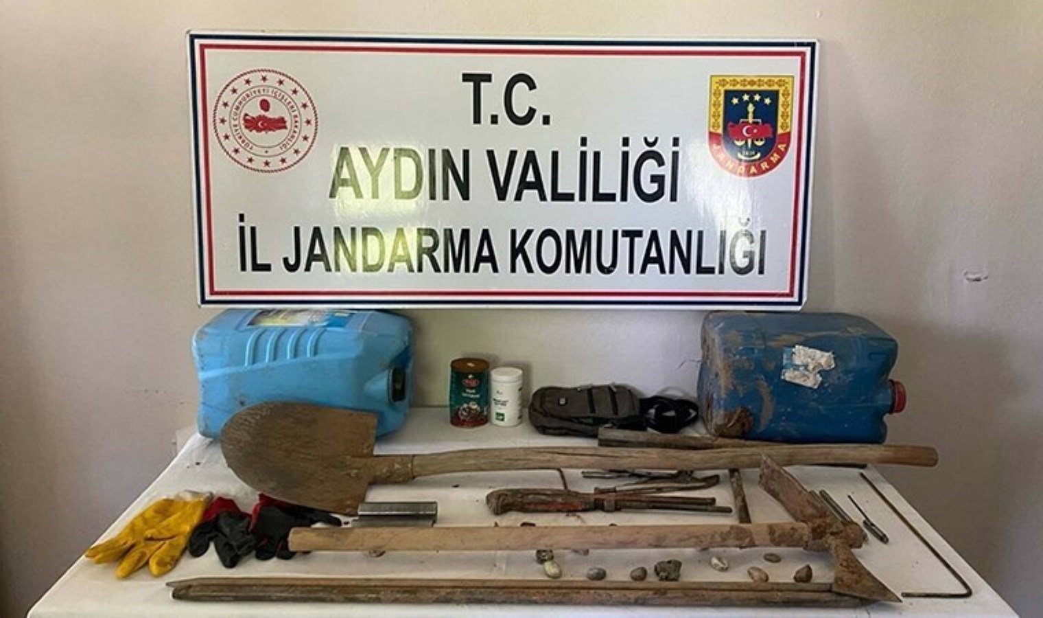 SİT alanında kaçak tarihi eser kazısına baskın: Gözaltılar var!