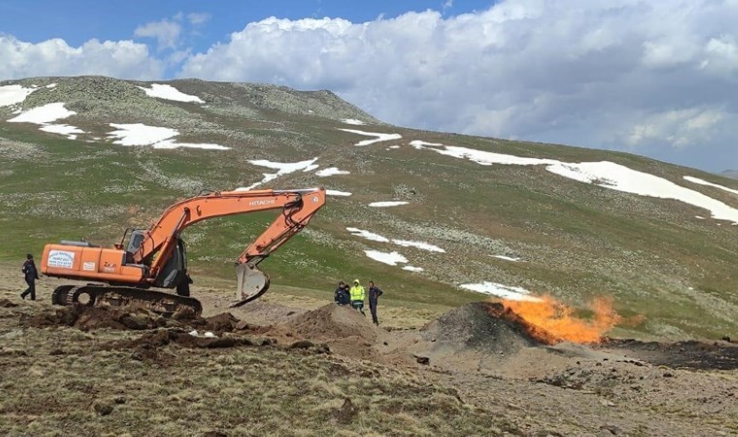 Sivas’ta doğalgaz boru hattında yangın çıktı!