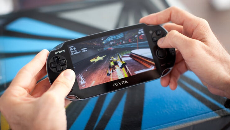 Sony, PS Vita benzeri yeni bir oyun konsolu geliştiriyor