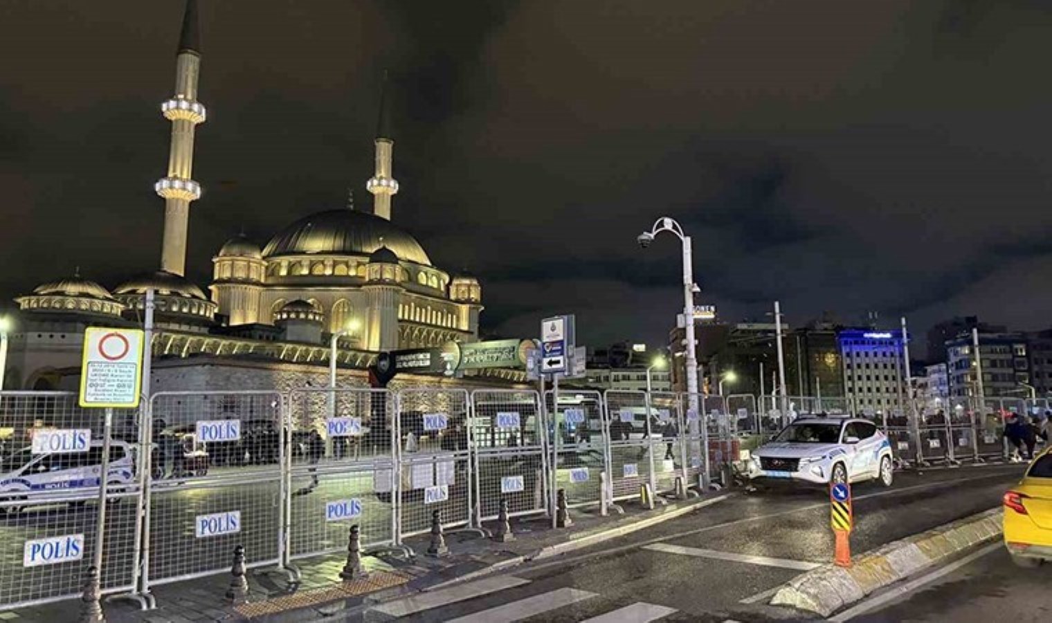 Taksim’de ‘1 Mayıs’ ablukası: Kapatılan yollar açıldı