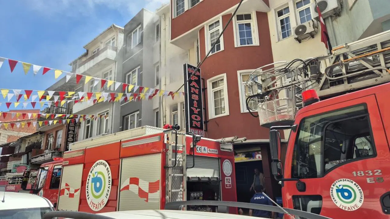 Tekirdağ’da otelde yangın paniği!