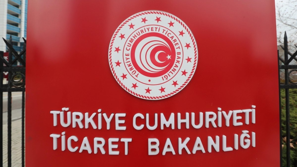 Tekstil ve ayakkabının hangi hayvanın derisinden yapıldığı etikette yer alacak