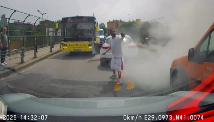 Trafikte tartıştığı bıçaklı saldırgana yangın tüpüyle karşılık verdi!